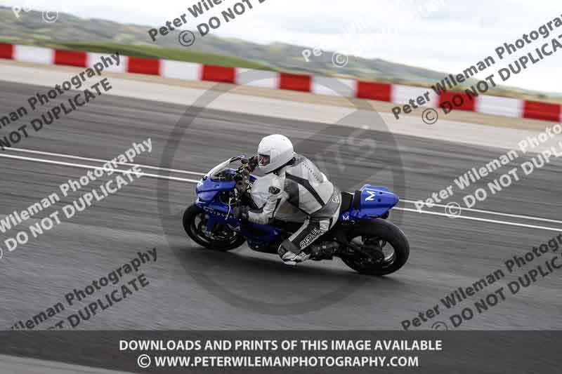 cadwell no limits trackday;cadwell park;cadwell park photographs;cadwell trackday photographs;enduro digital images;event digital images;eventdigitalimages;navarra;no limits trackdays;peter wileman photography;racing digital images;trackday digital images;trackday photos
